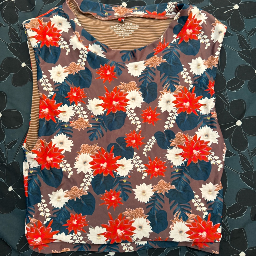Acacia top